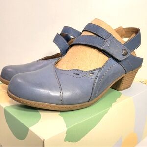 Earth Origins heels New size 6M